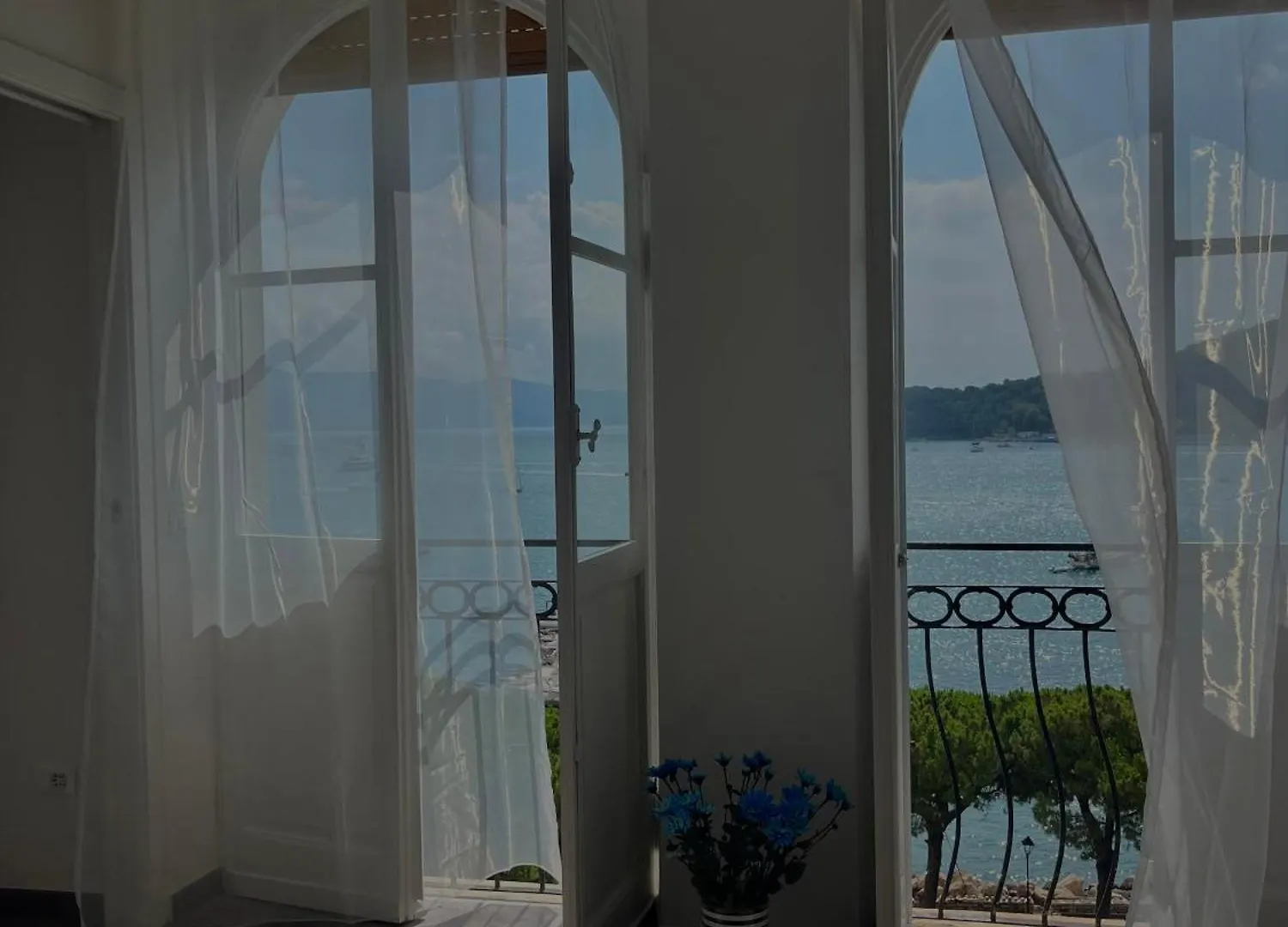 Le Finestre Veneris Hotel Porto Venere Guest house