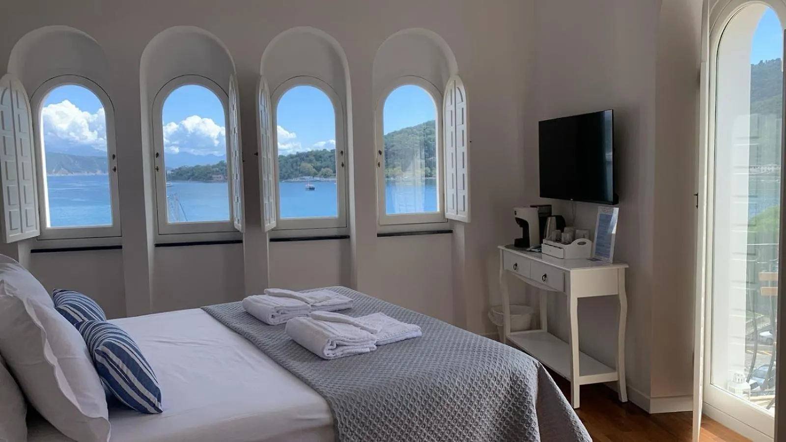 Le Finestre Veneris Hotel Porto Venere 0*,  Italy